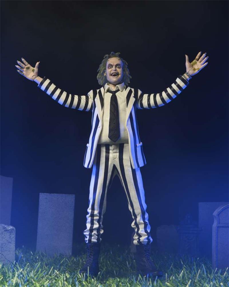 NECA - BEETLEJUICE 1988 BLACK WHITE SUIT