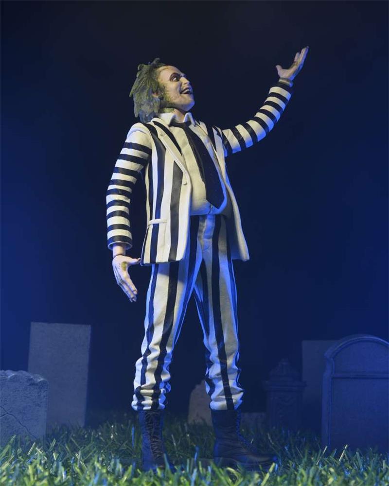 NECA - BEETLEJUICE 1988 BLACK WHITE SUIT