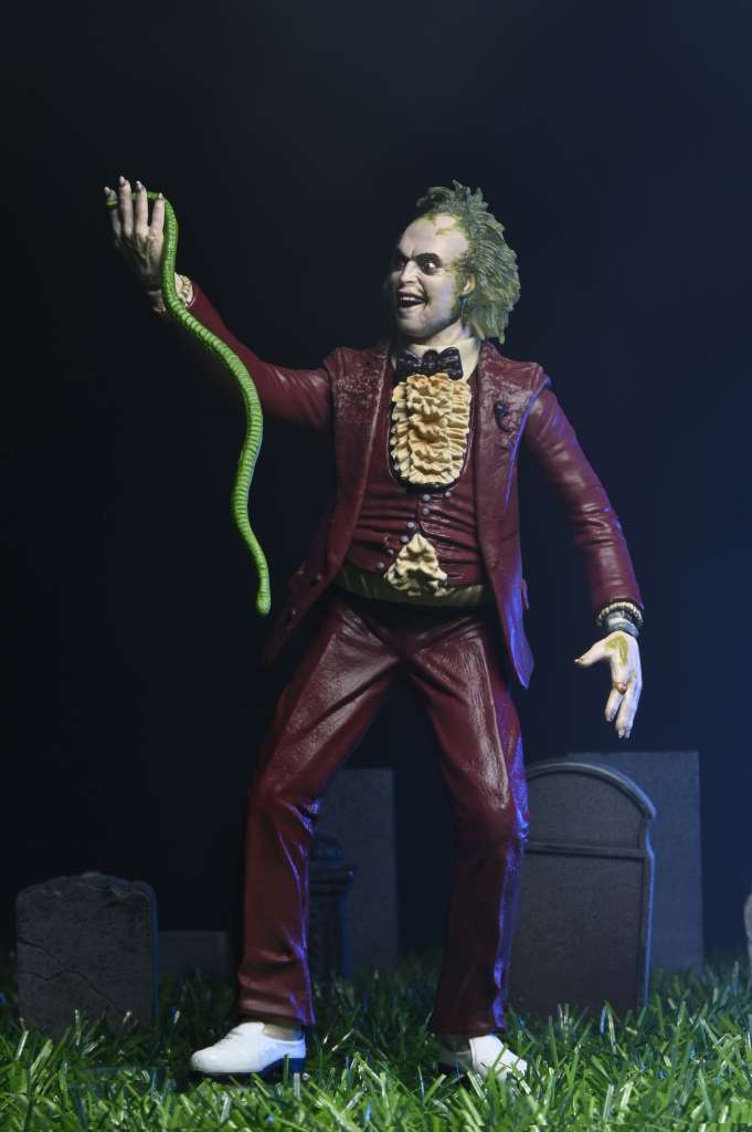 NECA - BEETLEJUICE 1988 RED TUXEDO
