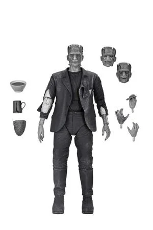 neca-um-bride-frankenstein-monster-ult-bandw