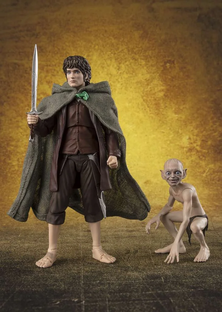 S.H. FIGUARTS - LORD OF THE RINGS FELLOWSHIP FRODO BAGGINS & GOLLUM SET