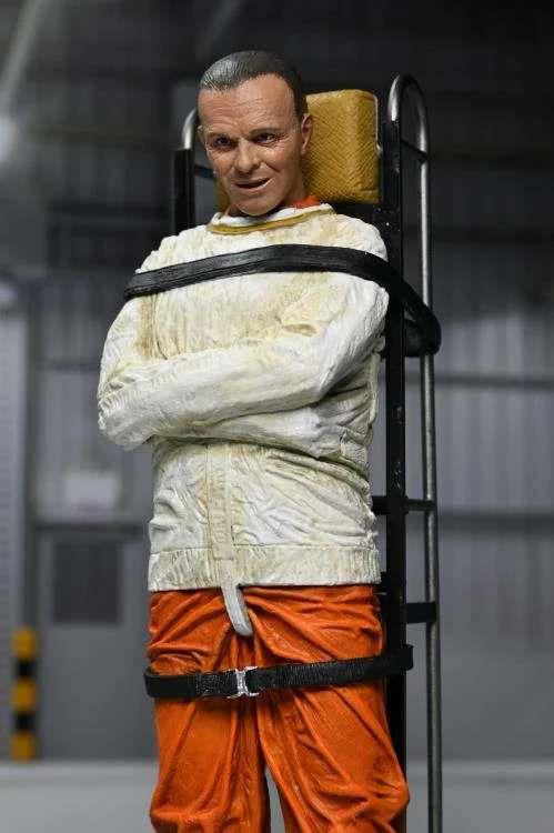 NECA - SILENCE OF THE LAMB DR HANNIBAL LECTER MASKED
