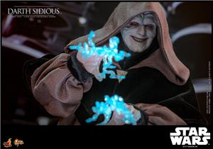 hot-toys-star-wars-movie-masterpiece-darth-sidious