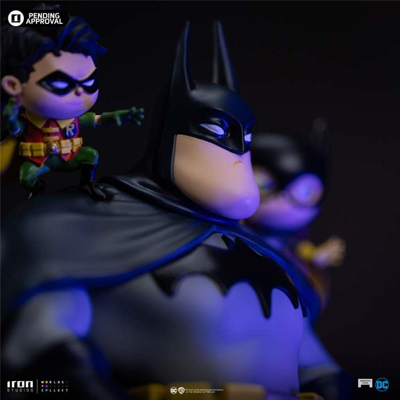 BATMAN FAMILY ANIMATED ICONS STATUE