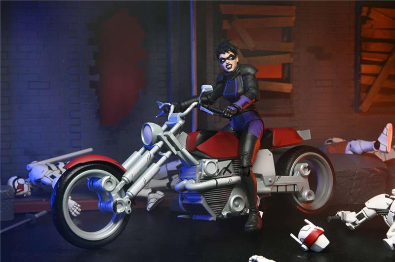 NECA - TMNT LAST RONIN CASEY MARIE WITH MOTORCYCLE