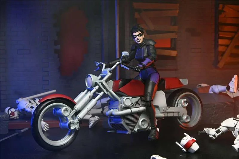 NECA - TMNT LAST RONIN CASEY MARIE WITH MOTORCYCLE