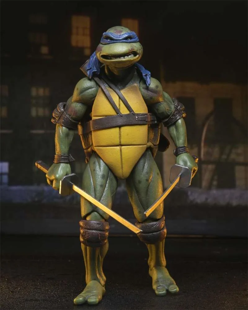 NECA - TMNT 1990 ROOF TOP BATTLE SHREDDER VS LEO 2-PACK