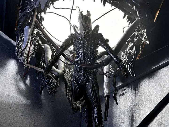ALIEN ROMULUS DELUXE SUSPENDED LAB XENOMORPH XX121
