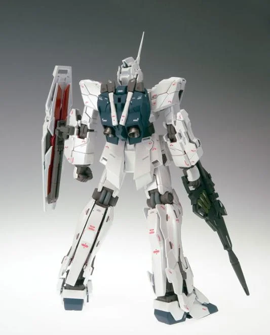 1/100 GFF METAL COMPOSITE UNICORN GUNDAM