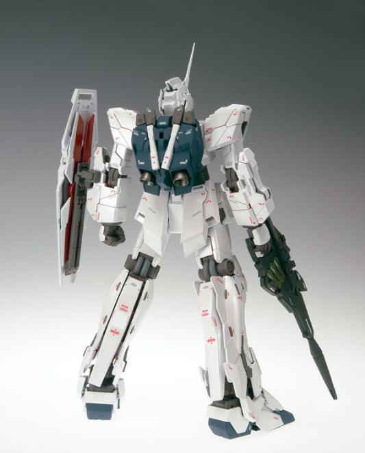 1/100 GFF METAL COMPOSITE UNICORN GUNDAM