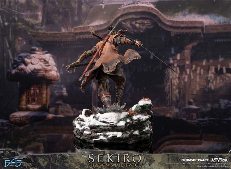 SEKIRO SHADOWS DIE TWICE - SEKIRO STATUE