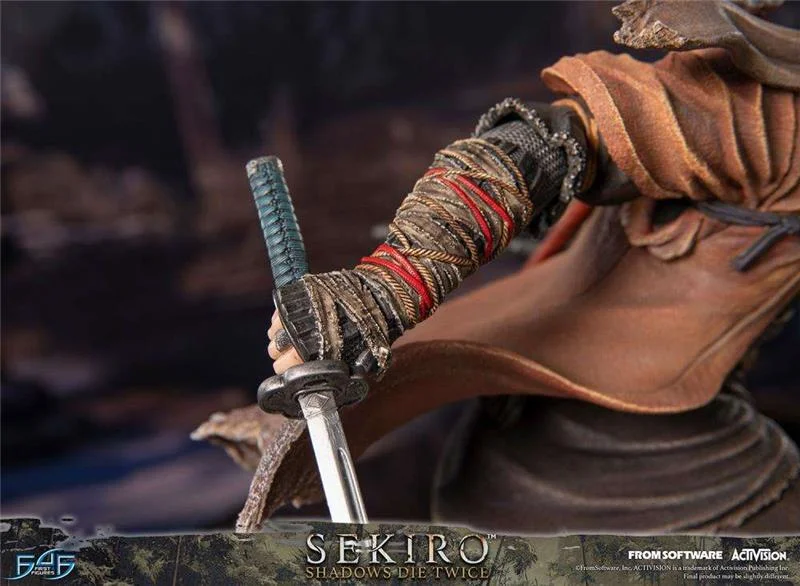 SEKIRO SHADOWS DIE TWICE - SEKIRO STATUE