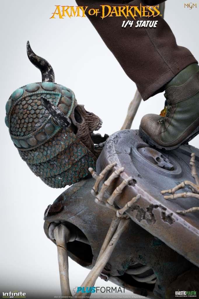 1/4 PLUS FORMAT STATUE - ARMY OF DARKNESS ASH