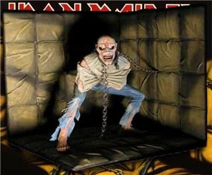 neca-iron-maiden-eddie-piece-of-mind-deluxe