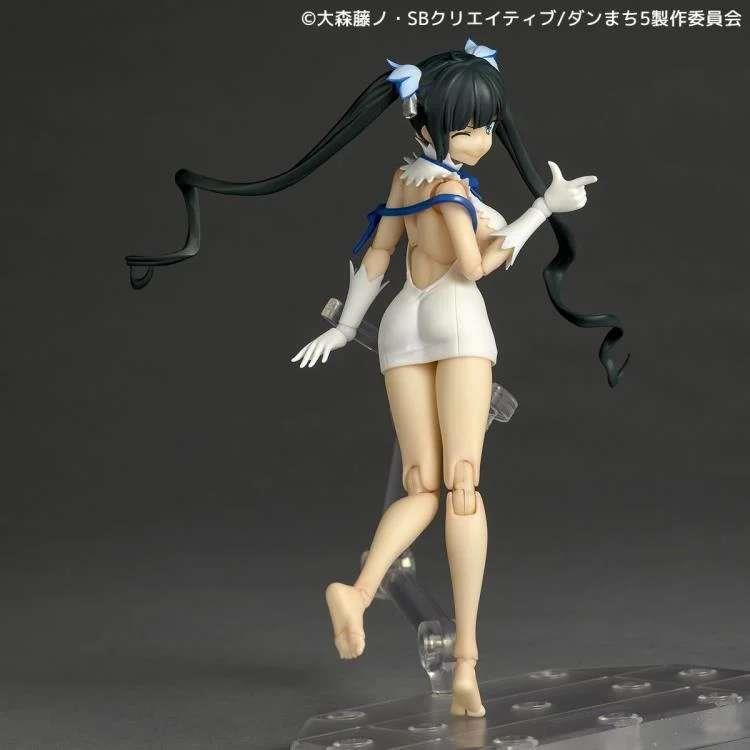 REVOLTECH DANMACHI (IS IT WRONG TO TRY TO PICK UP GIRLS IN A DUNGEON?) HESTIA