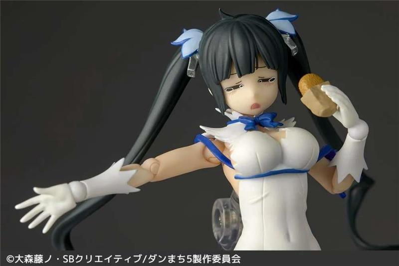 REVOLTECH DANMACHI (IS IT WRONG TO TRY TO PICK UP GIRLS IN A DUNGEON?) HESTIA