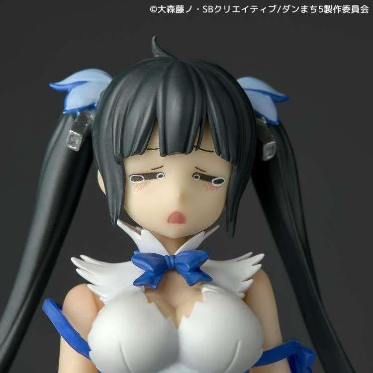 REVOLTECH DANMACHI (IS IT WRONG TO TRY TO PICK UP GIRLS IN A DUNGEON?) HESTIA