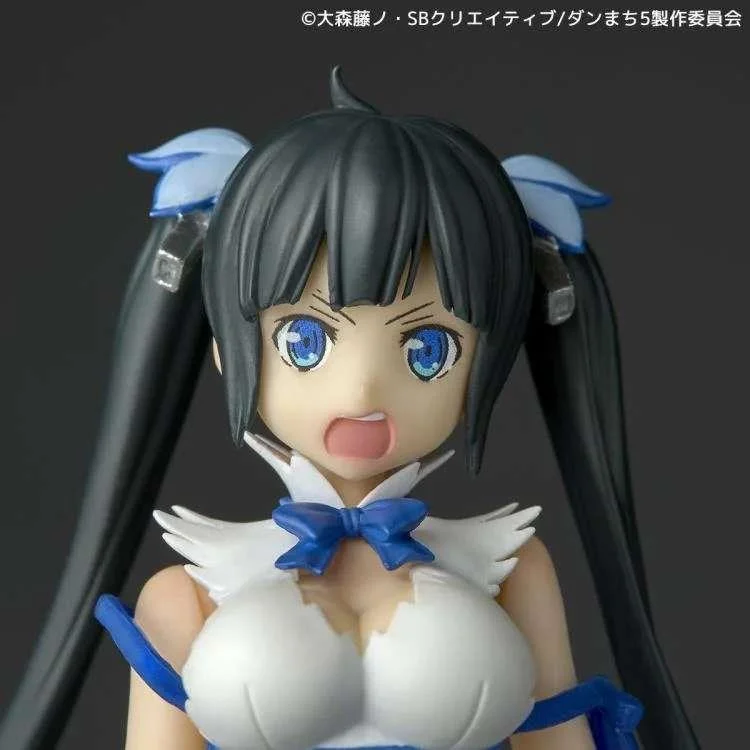 REVOLTECH DANMACHI (IS IT WRONG TO TRY TO PICK UP GIRLS IN A DUNGEON?) HESTIA