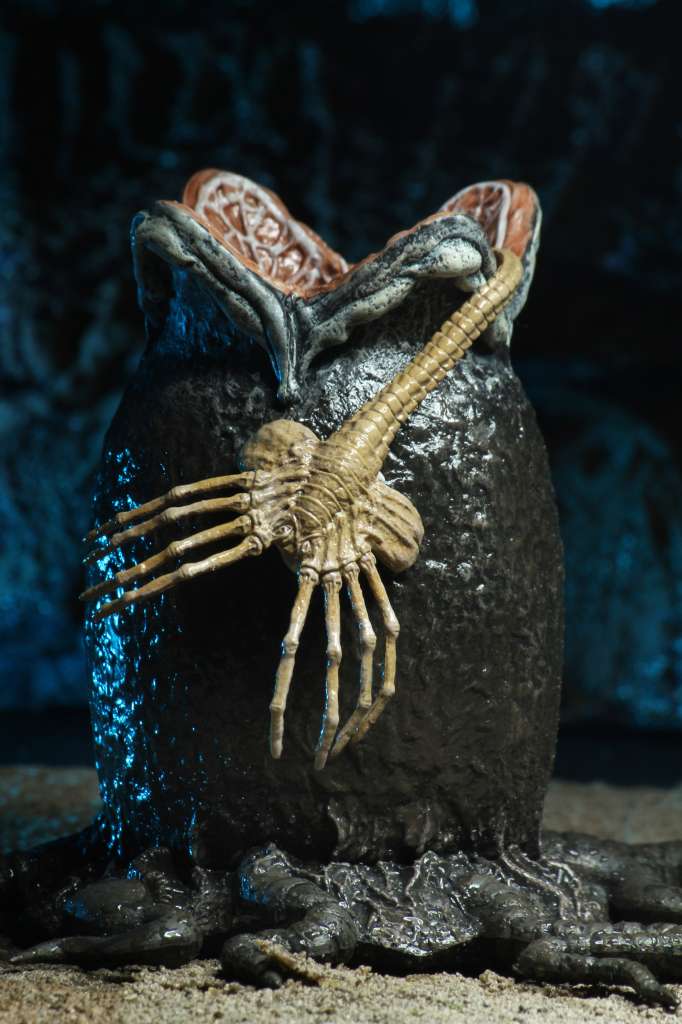 ALIEN ULTIMATE 40TH ANNIVERSARY BIG CHAP