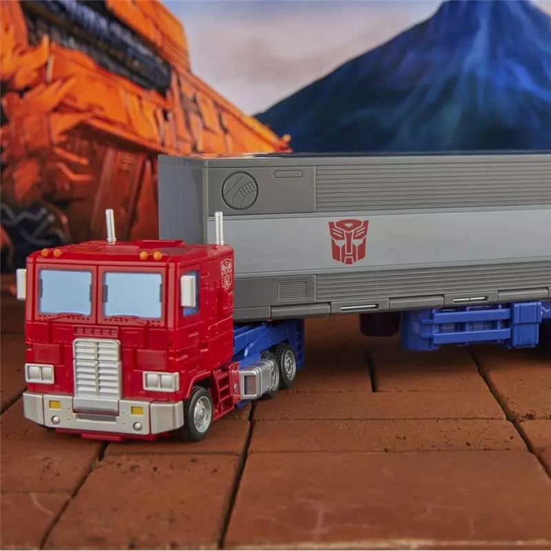 TRANSFORMERS STUDIO SERIES - TRANSFORMERS THE MOVIE OPTIMUS PRIME