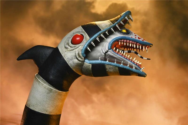 NECA - BEETLEJUICE 2 ULTIMATE MATADOR BEETLEJUICE AND SANDWORM AF 2-PACK