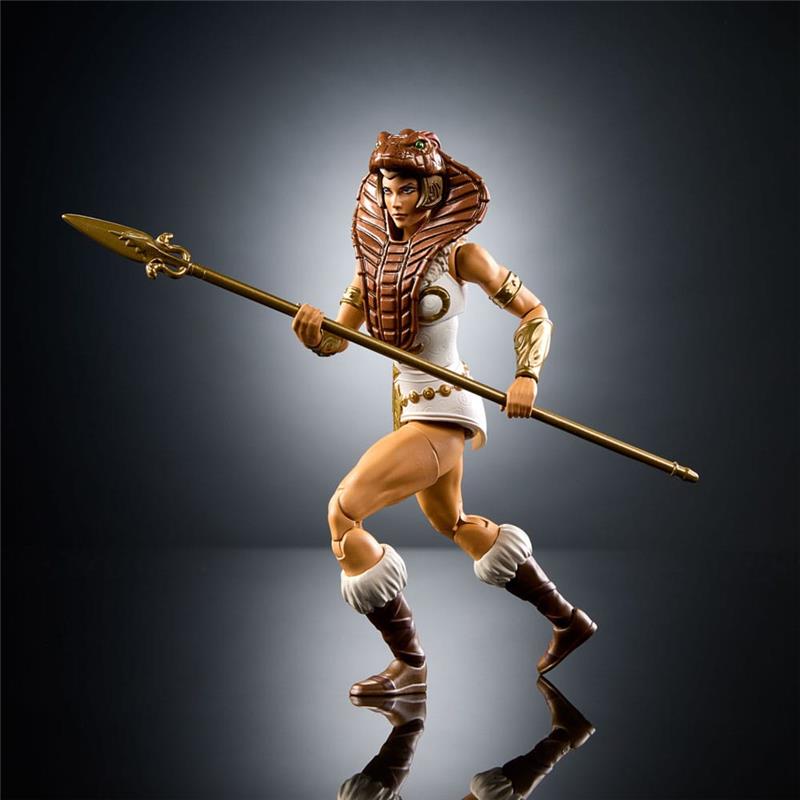 MASTERS OF THE UNIVERSE NEW ETERNIA ACTION FIGURE TEELA