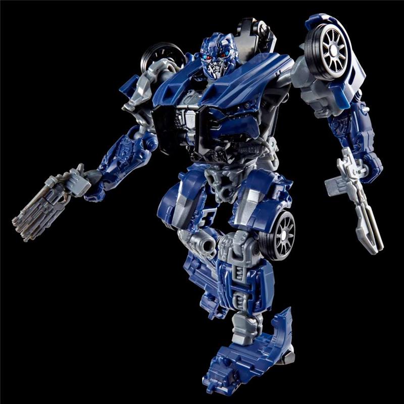 TRANSFORMERS STUDIO SERIES THE LAST KNIGHT BARRICADE