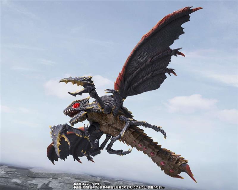 S.H. MONSTERARTS - GODZILLA MEGAGUIRUS EVOLUTION SET