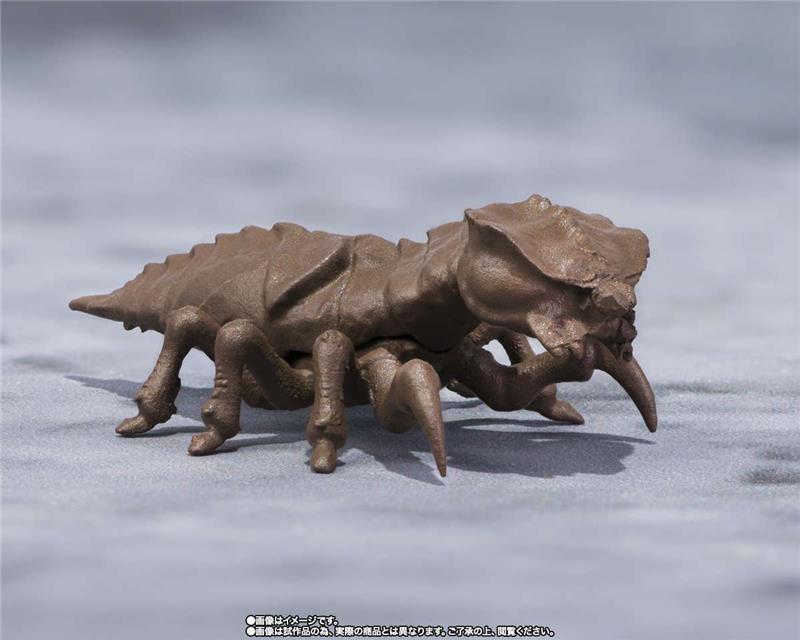 S.H. MONSTERARTS - GODZILLA MEGAGUIRUS EVOLUTION SET