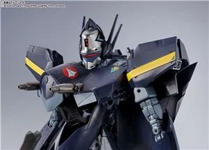 bandai-dx-chogokin-macross-7-vf-17s-nightmare-stealth-valkyrie-gamlin-kizaki