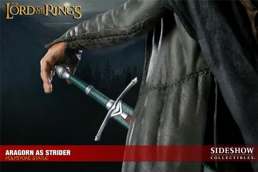 POLYSTONE STATUE ARAGORN AS STRIDER