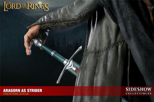POLYSTONE STATUE ARAGORN AS STRIDER