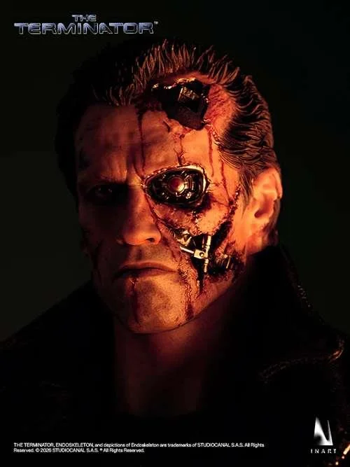 TERMINATOR T-800 1/6 COLLECTIBLE FIGURE