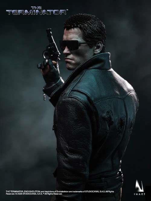 TERMINATOR T-800 1/6 COLLECTIBLE FIGURE