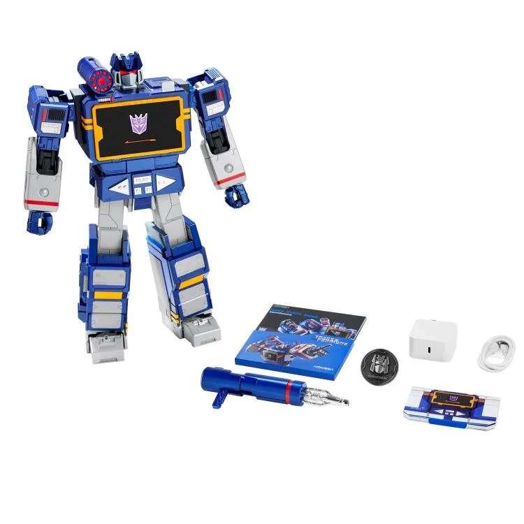 TRANSFORMERS SOUNDWAVE FLAGSHIP ROBOSEN FIGURE