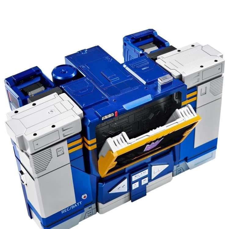 TRANSFORMERS SOUNDWAVE FLAGSHIP ROBOSEN FIGURE