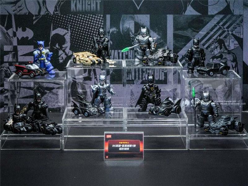 DC HERO BATMAN DEFENDER VERSION BLIND BOX (12)