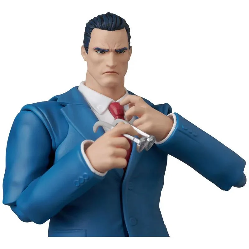 MAFEX - CLARK KENT (BATMAN: HUSH VER.)