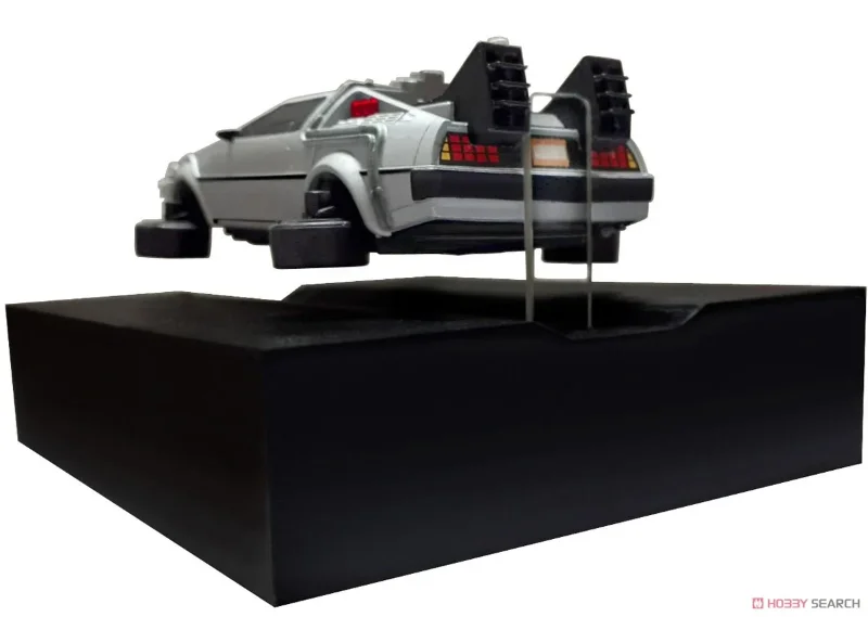 BACK TO THE FUTURE 2 TIME MACHINE FLOATING PLASTIC MODEL