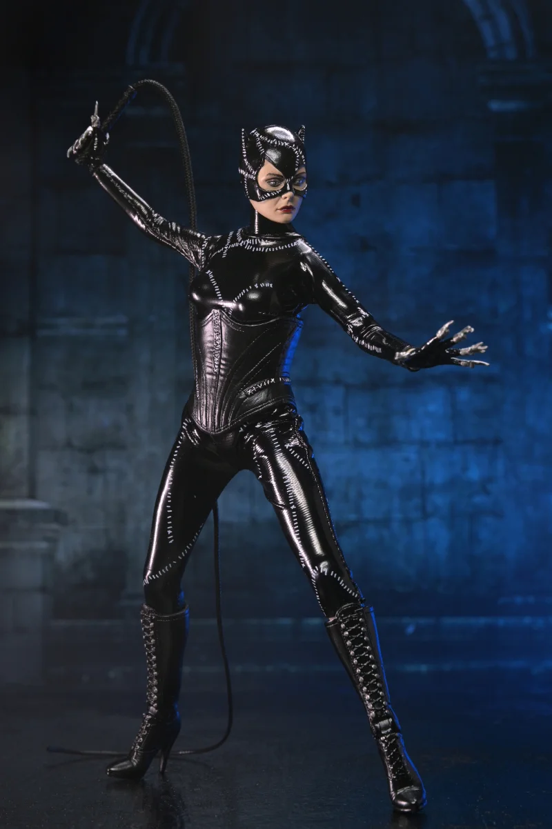 BATMAN RETURNS CATWOMAN CLOTHED