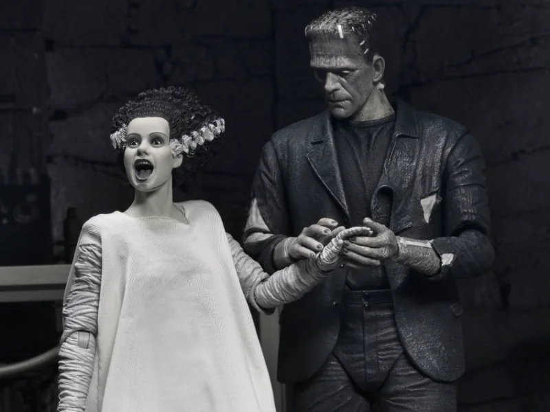 UNIVERSAL MONSTERS BRIDE OF FRANKENSTEIN 90TH MONSTER & HIS MATE B&W 2PACK