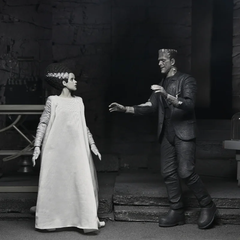 UNIVERSAL MONSTERS BRIDE OF FRANKENSTEIN 90TH MONSTER & HIS MATE B&W 2PACK