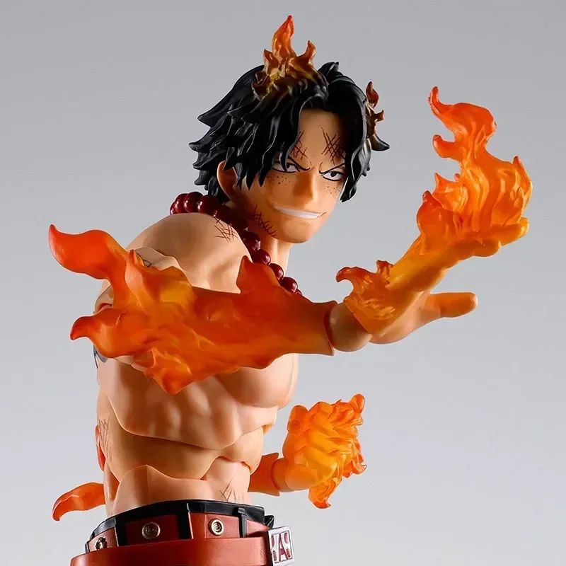 S.H.FIGUARTS - ONE PIECE PORTGAS.D.ACE MARINEFORD