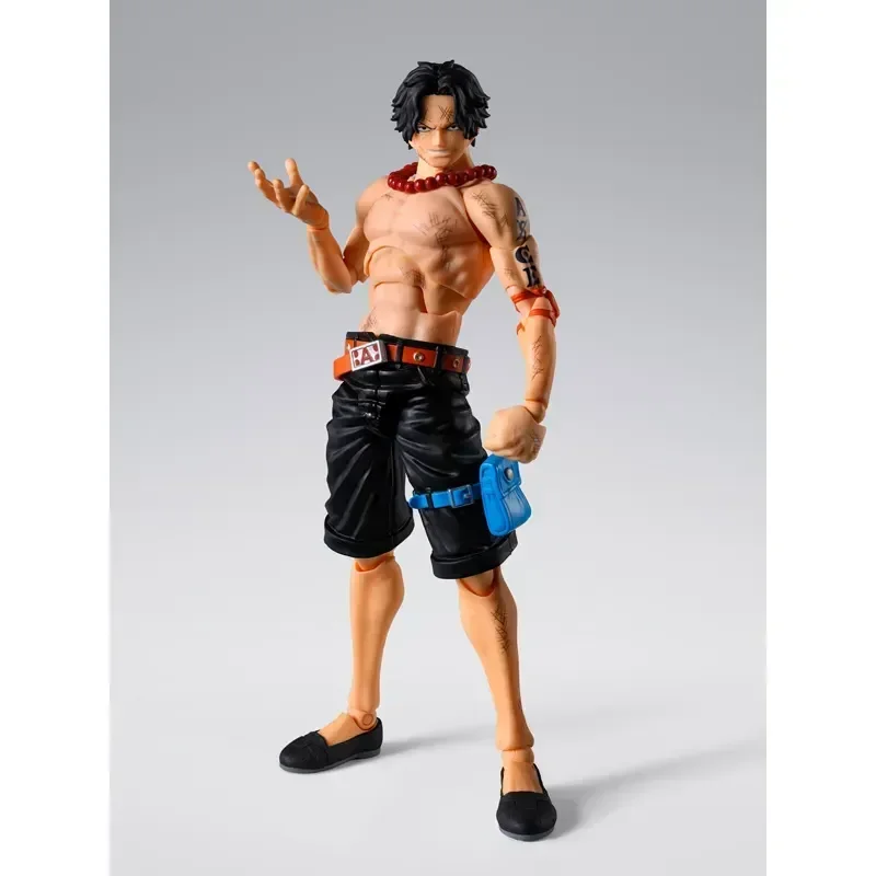 S.H.FIGUARTS - ONE PIECE PORTGAS.D.ACE MARINEFORD