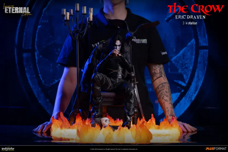 THE CROW ERIC DRAVEN LUXURY ETERNAL EDITION 1/4 PLUS FORMAT STATUE