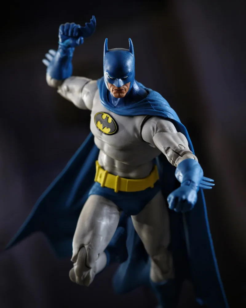 VAULT DC MULTIVERSE 7INCH BATMAN (KNIGHTFALL) ACTION FIGURE