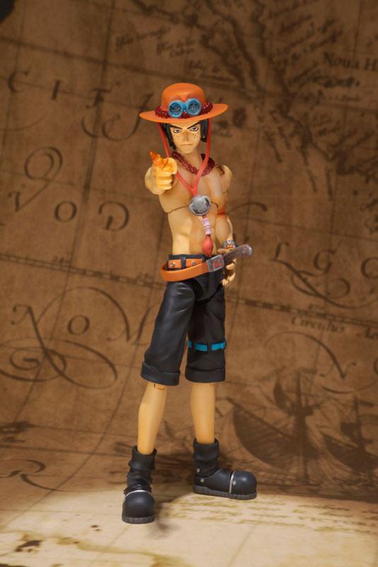 S.H. FIGUARTS ONE PIECE PORTGAS D. ACE