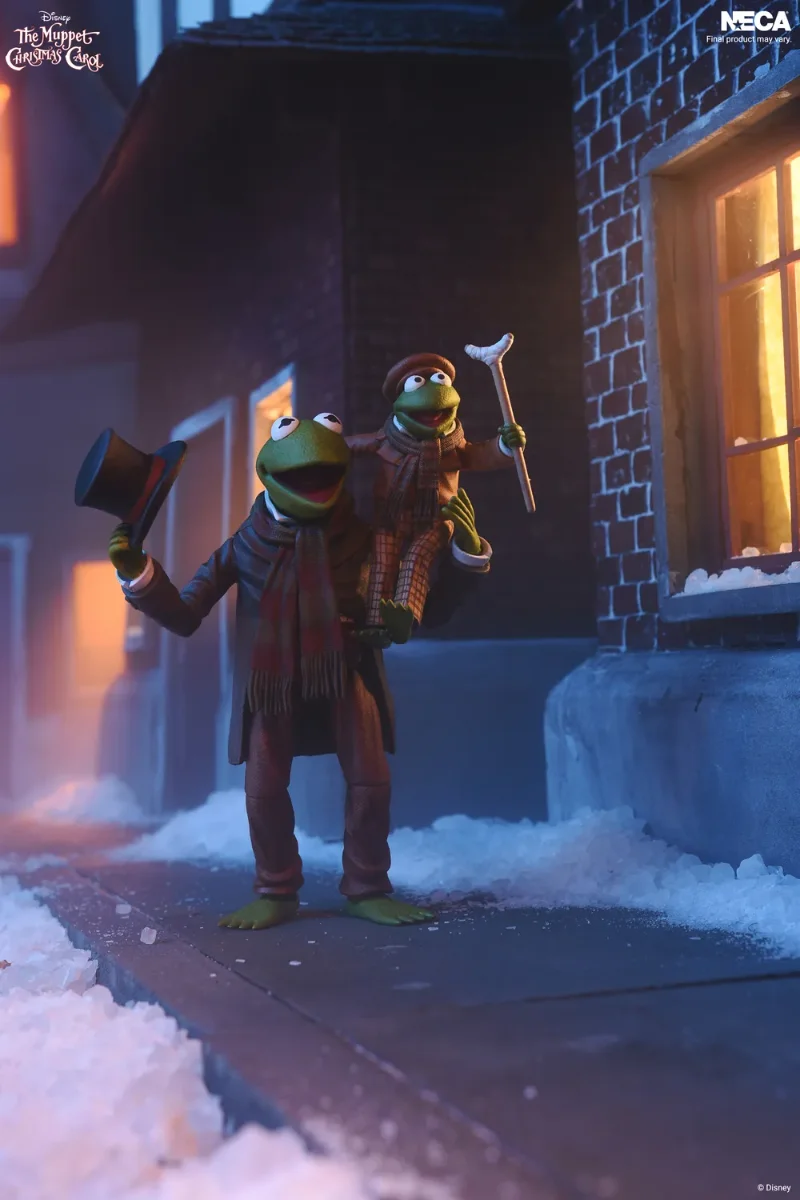 THE MUPPET CHRISTMAS CAROL KERMIT AS BOB CRATCHIT ULTIMATE ACTION FIGURE