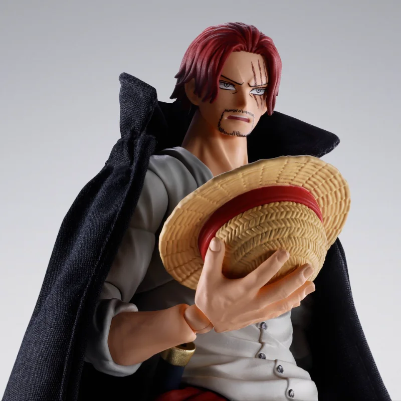 S.H. FIGUARTS - ONE PIECE SHANKS MARINEFORD