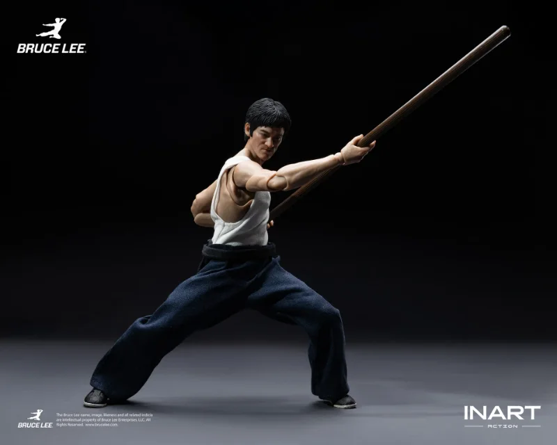 BRUCE LEE (KUNG FU OUTFIT) 1/12 COLLECTIBLE FIGURE